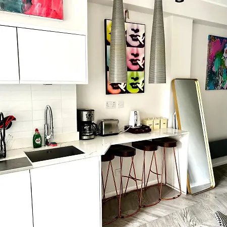 Soho London Suite-3