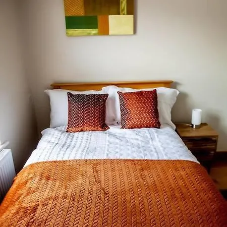 Airy, 3 Bedrooms, Ensuite , Central London Flat-3