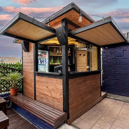 D8 House-3