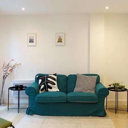 Gorgeous New 2 Bed Flat - 2 August House-2