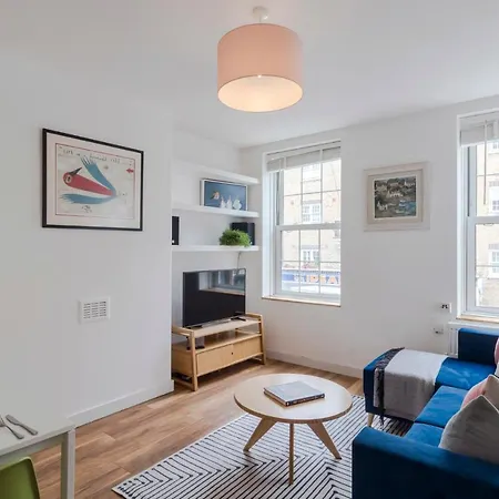 Central Euston One Bedroom Home-3
