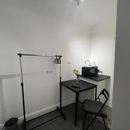 Greenwich Room-3