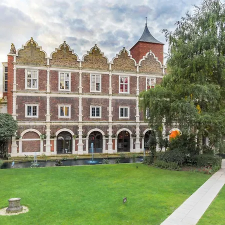 Safestay London Kensington Holland Park (Adults Only)-2