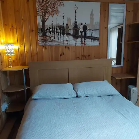 Spacious Garden Guest Suite With Private In-Suite-3
