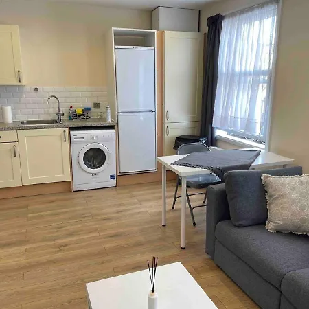 Quiet And Cozy 2 Seperate Bedrooms And 2 Bathroom With Terrace-3