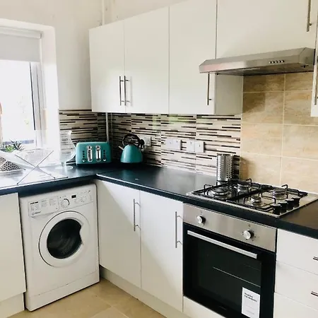 City Location- 2 Bedroom Apartment-3