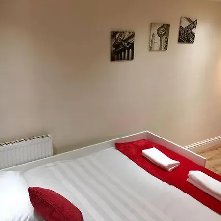 One Bedroom Flat In Central London-2