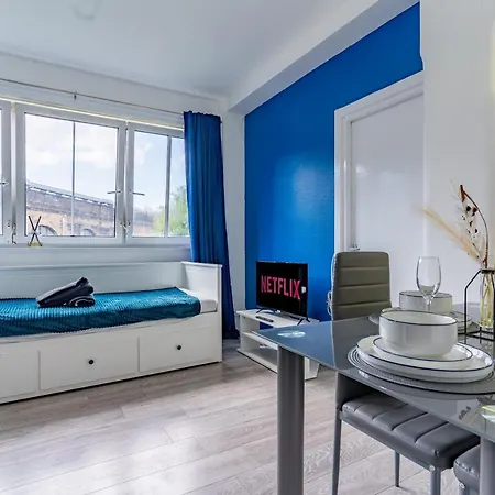 Bright 1 Bed Flat Near London Bridge-3