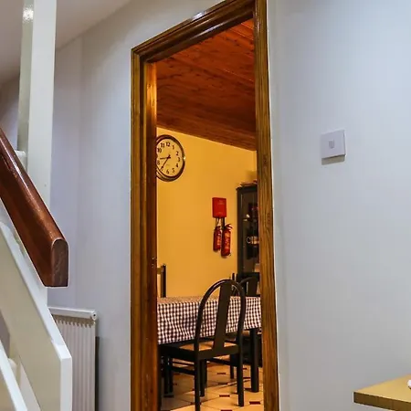 Cozy Double Room - Only Room-2