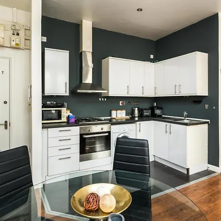 Cozy Studio / Earls Court / Kensington-3