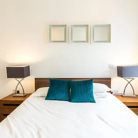 Spacious 2 Bedroom / Earls Court / Kensington-2