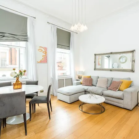 Spacious 2 Bedroom / Gloucester Road / Kensington-3