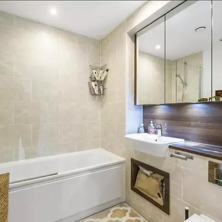 Ontario Point Flat Only Double Bedroom-3