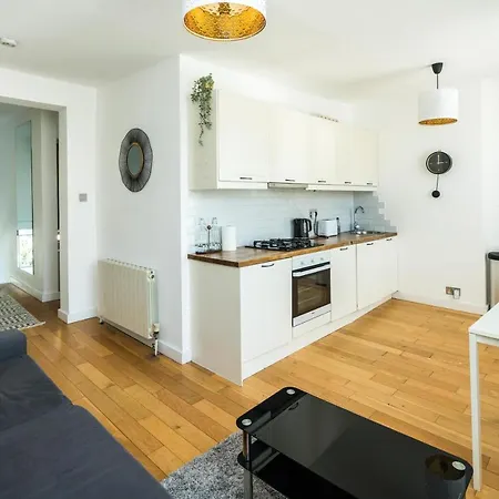 1 Bedroom Notting Hill-3