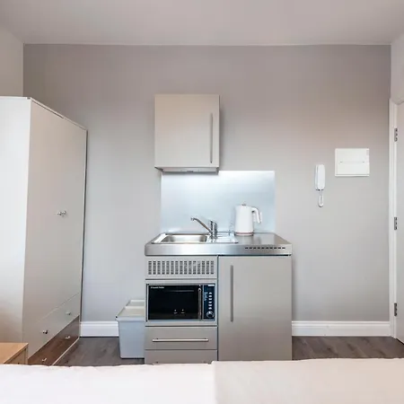 Fulham Urban Suites-3