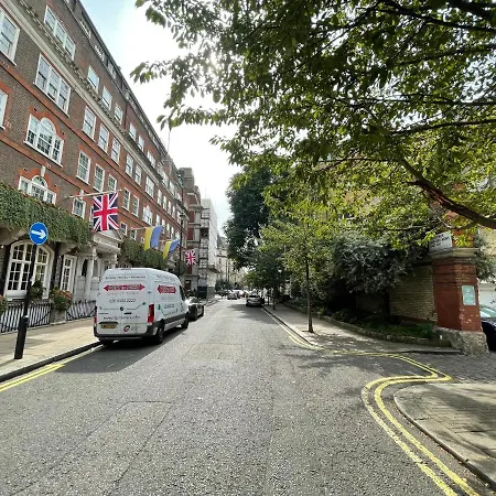 Grosvenor Gardens Apartments-3