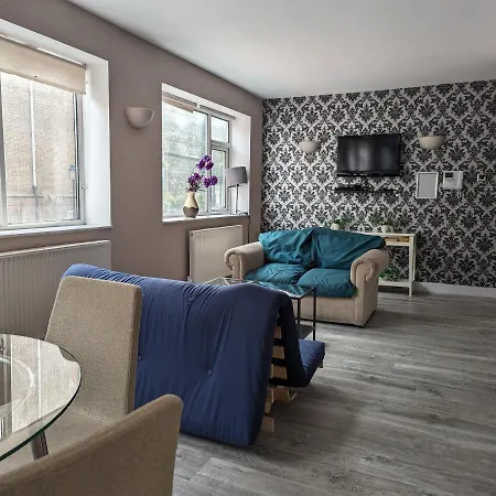 Flat In Camden Town-3
