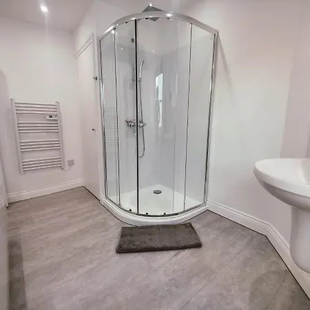 3 Bed Flat Close To Liverpool St & Brick Lane-2