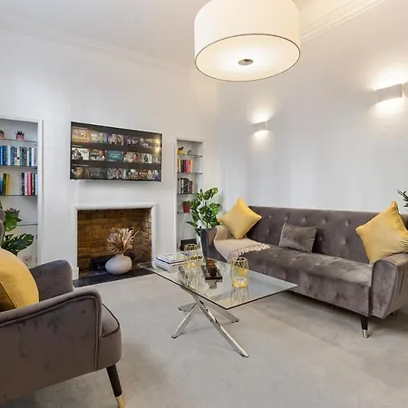 Harrods 2 Bed Lux Flat W/Patio-2