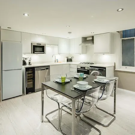 Central, Kensington, 3Beds, Cosy, Parks, Pubs-3