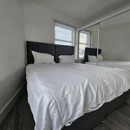 Battersea Park Apartments-2