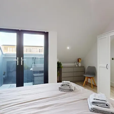 Penthouse Style Apartment-2