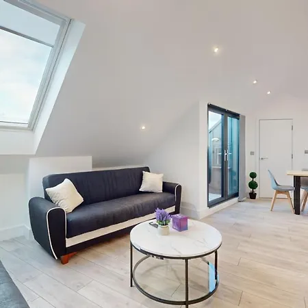 Penthouse Style Apartment-3