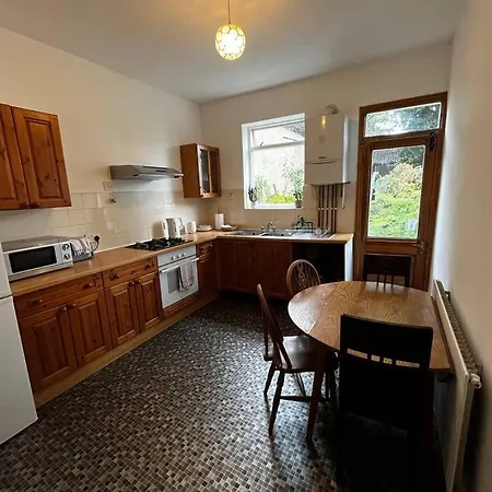 3 Bed Ground Floor Flat-3