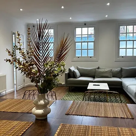 Aldo'S 2 Bedroom Townhouse London N1-3