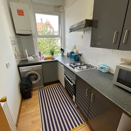 Spacious Family Flat-2