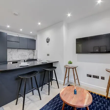 Modern 1 Bed Apartment In The Heart Of Shoreditch - Moments From Old Spitalfields Market & Liverpool Street Station-2