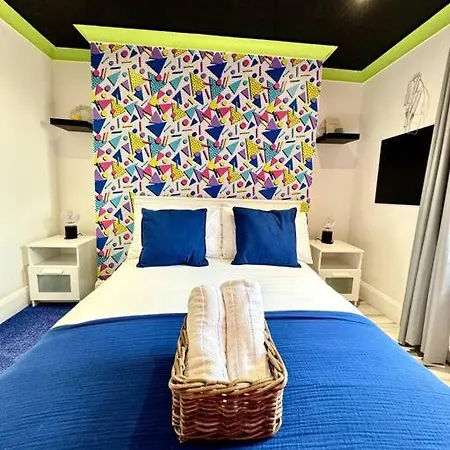 The Hidden Gem *2-Bed Apt*-3