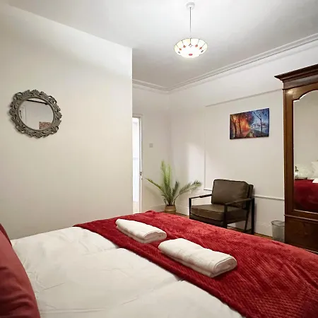 Hannah Place Near Finsbury Park - 4 Double Beds, Ideal For Families, Max 8 People-3