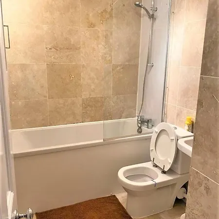 Smart 1 Bedroom Apartment In The City - Islington-3