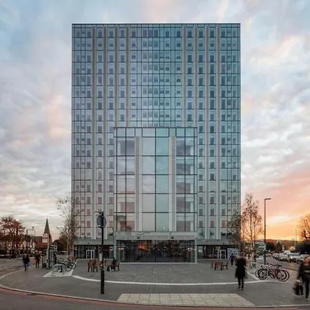 Brand New Apartment 20 Mins From London Waterloo Bp34-3