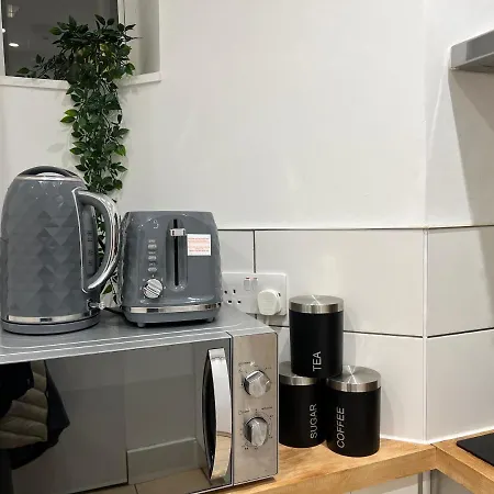 Entire Flat Near Kings Cross-3