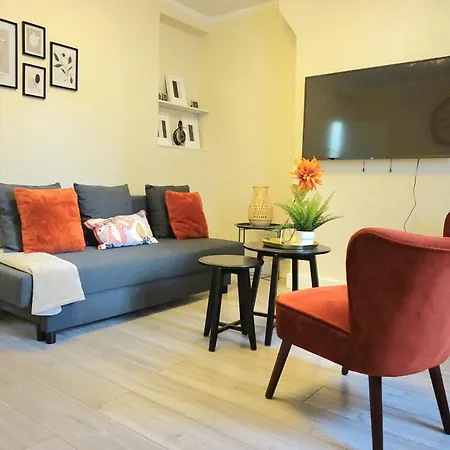 Stylish Apartment In London, E14-2