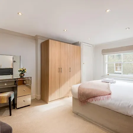 Spacious, Calm One Bedroom-3