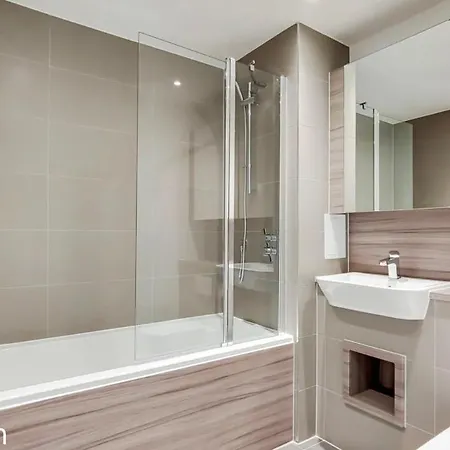 Modern Stay With Free 24Hours Gym-3