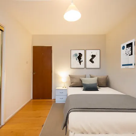 Amazing 2Bed In Canary Wharf-3