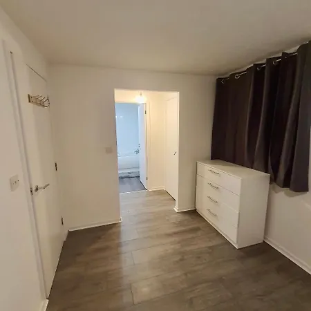 Comfortable And Cosy London Stay-2