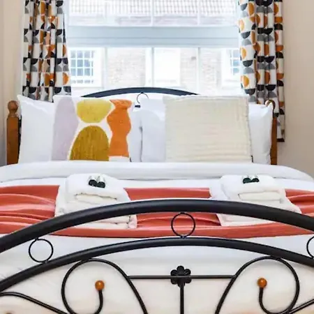 Tranquil 1Br In South Bank With Onsite Parking-3