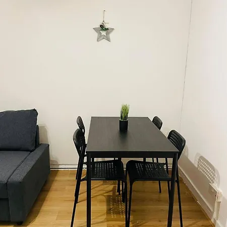 Well-Preserved Cozy1Br Flat In Lcy With Free Parking-2