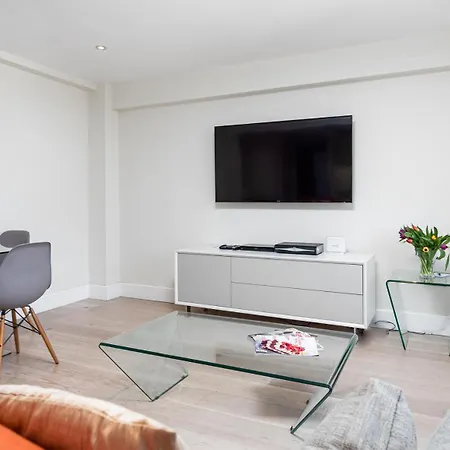 Nell Gwynn House Apartment-3