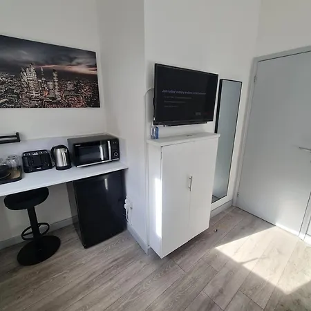 Stratford Prime Rooms-2