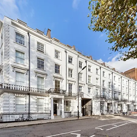 1 Bedroom Apt By Regal Realms Short Lets & Serviced Accommodation Central London 2 Mins From Paddington Station-2