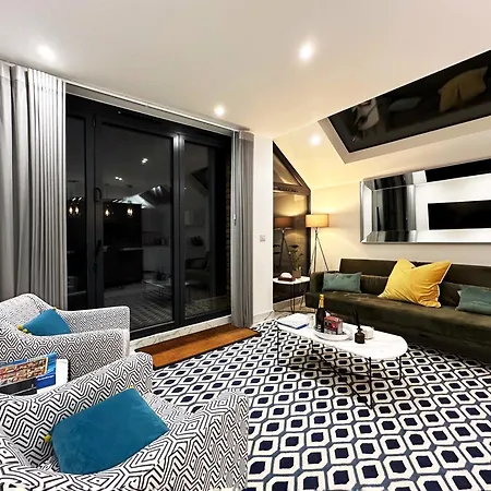 Nancy'S Place In Notting Hill - 2 Double Beds, Ideal For Families-2