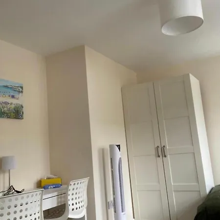 Lovely Private Rooms In Camden, Central London-3
