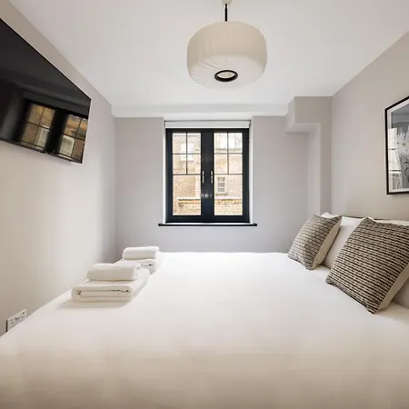Covent Garden Apartments-3