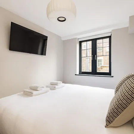 Covent Garden Apartments-2